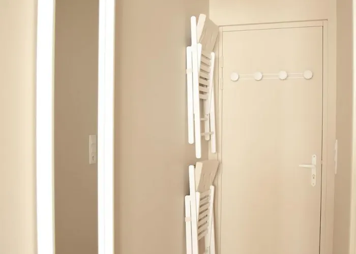 Apartment Meuble L'instant Dore - Netflix Neuf *